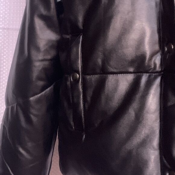 BLANK NYC Reversible Bomber JACKET - Size XS - Black Camo / Solid‎ Black - Picture 5 of 13